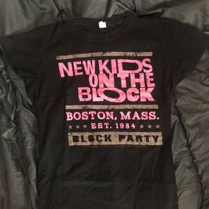 New kids on the block band tee. Barely used.